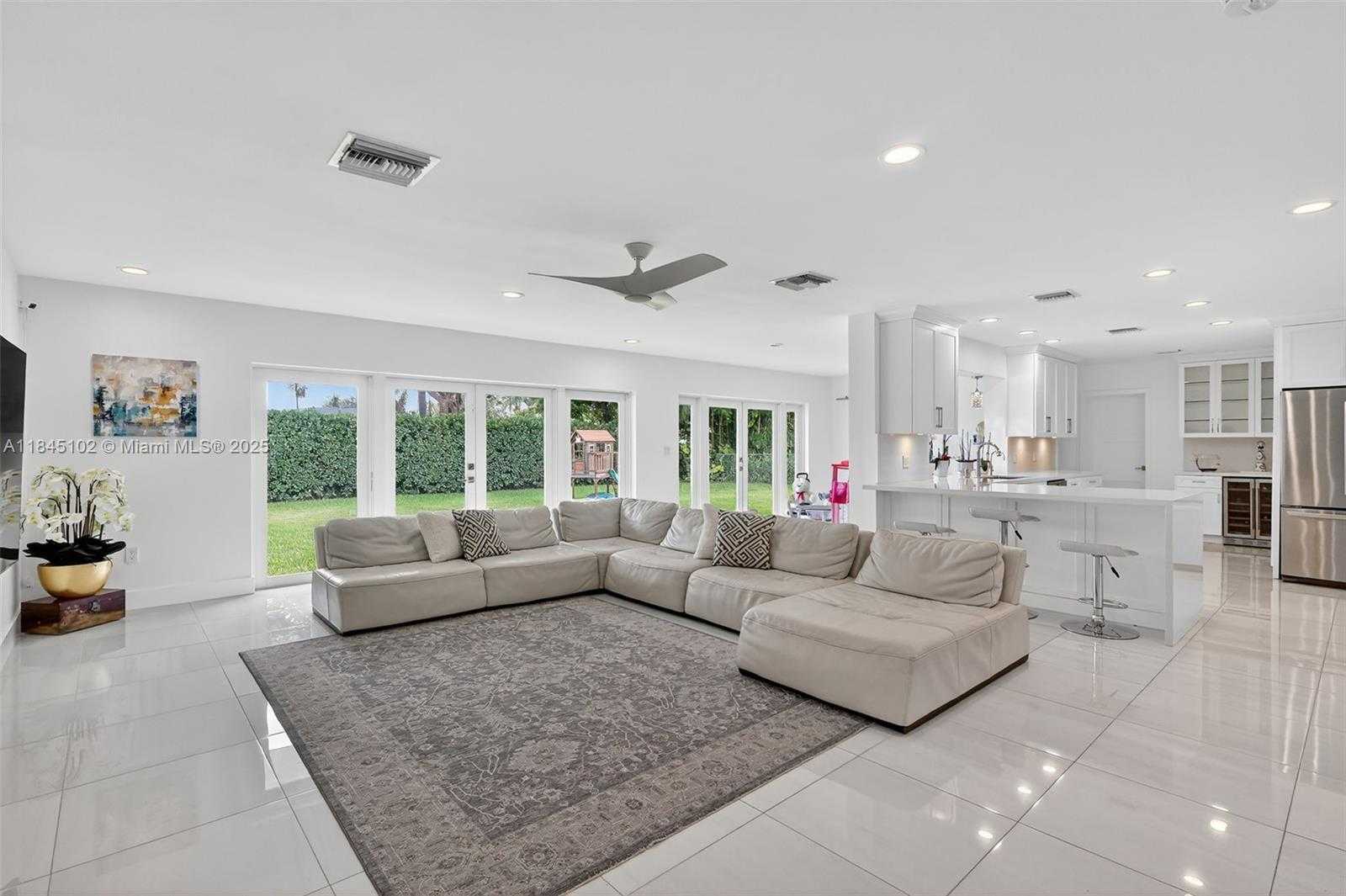 Small Image of 7200 SOUTH WEST 137TH ST, Palmetto Bay Number 6