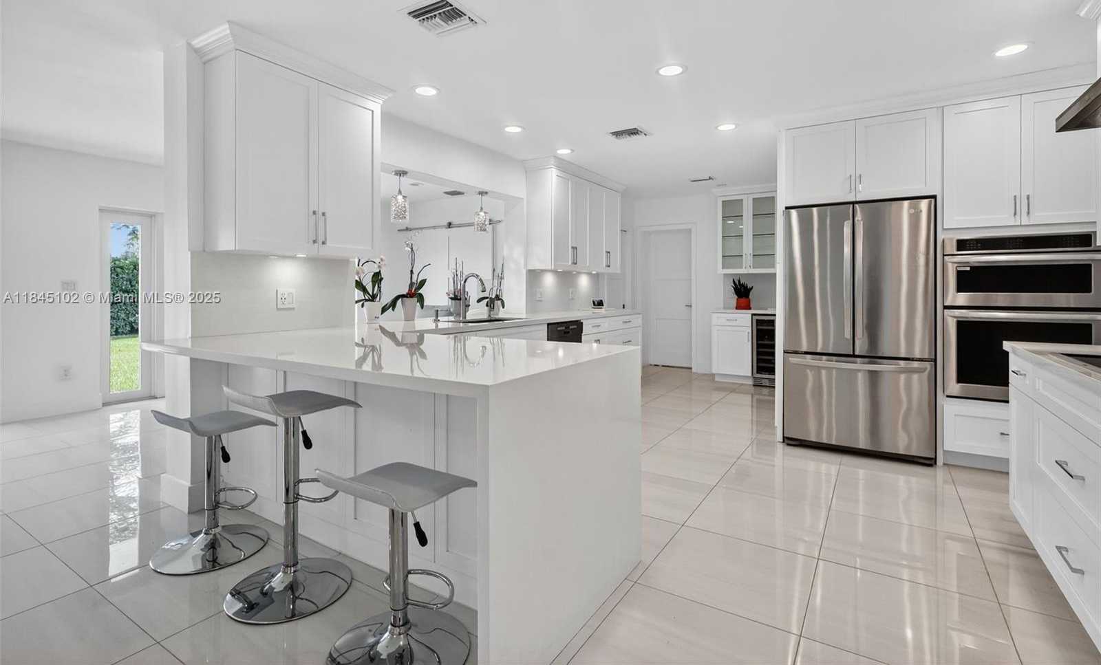 Small Image of 7200 SOUTH WEST 137TH ST, Palmetto Bay Number 9