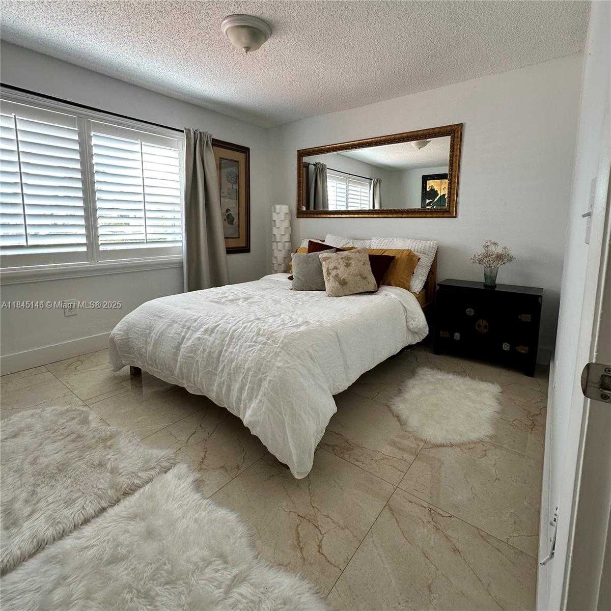 Small Image of 9857 SOUTH WEST 7TH ST, Miami Number 20