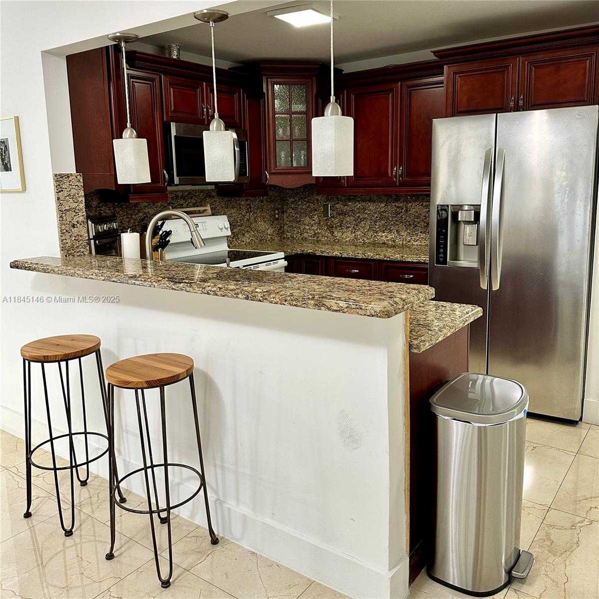 Small Image of 9857 SOUTH WEST 7TH ST, Miami Number 26