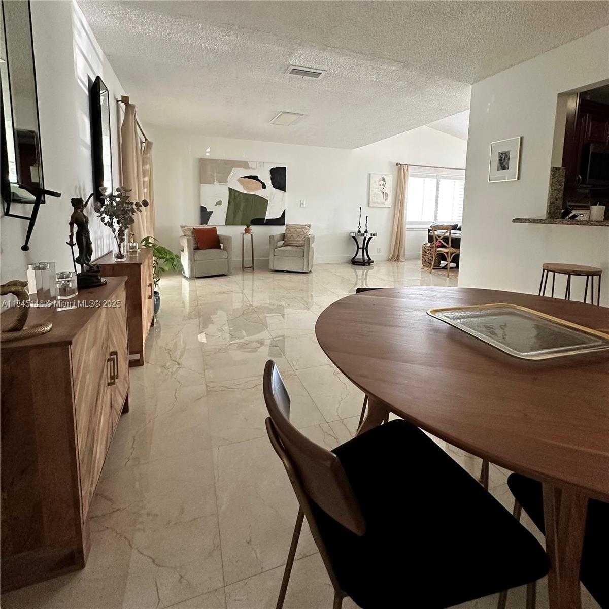 Small Image of 9857 SOUTH WEST 7TH ST, Miami Number 8