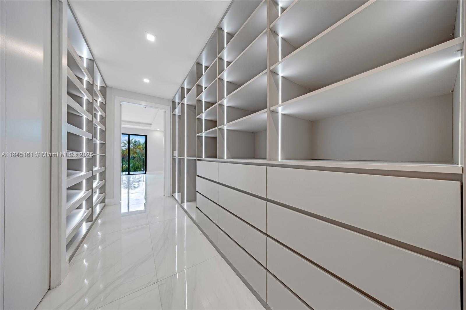 Small Image of 750 NORTH EAST 16TH AVE, Fort Lauderdale Number 29