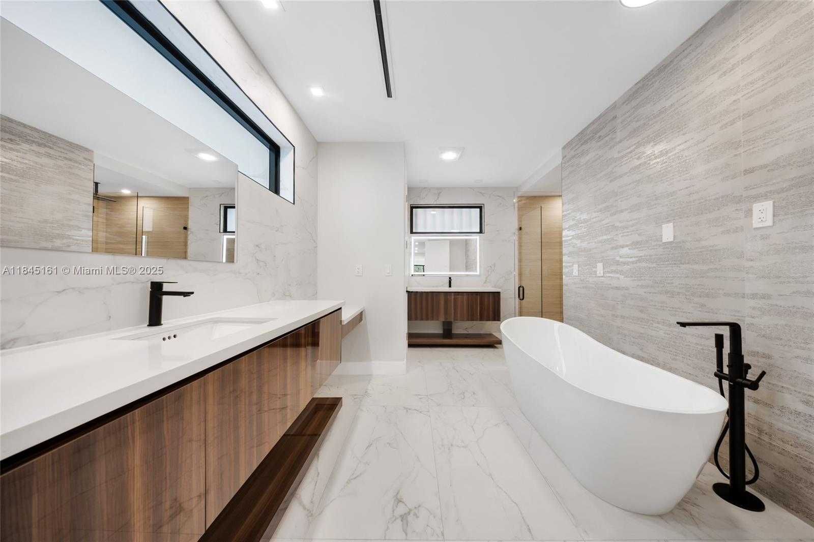 Small Image of 750 NORTH EAST 16TH AVE, Fort Lauderdale Number 31