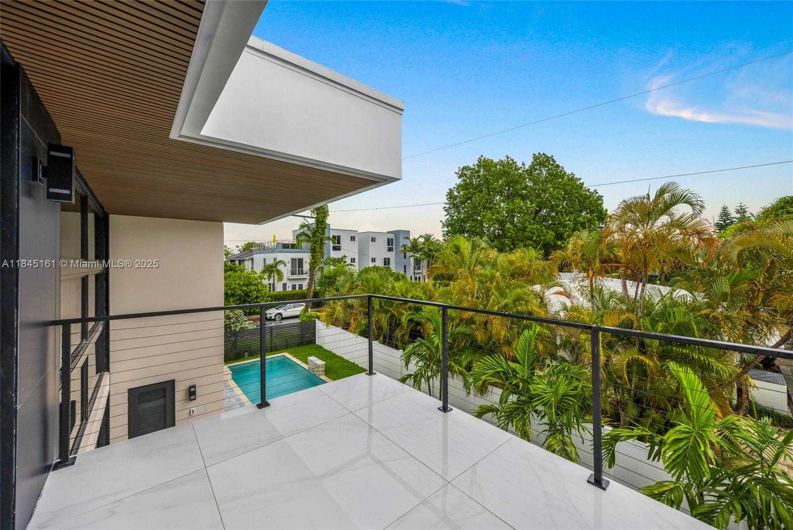 Small Image of 750 NORTH EAST 16TH AVE, Fort Lauderdale Number 36