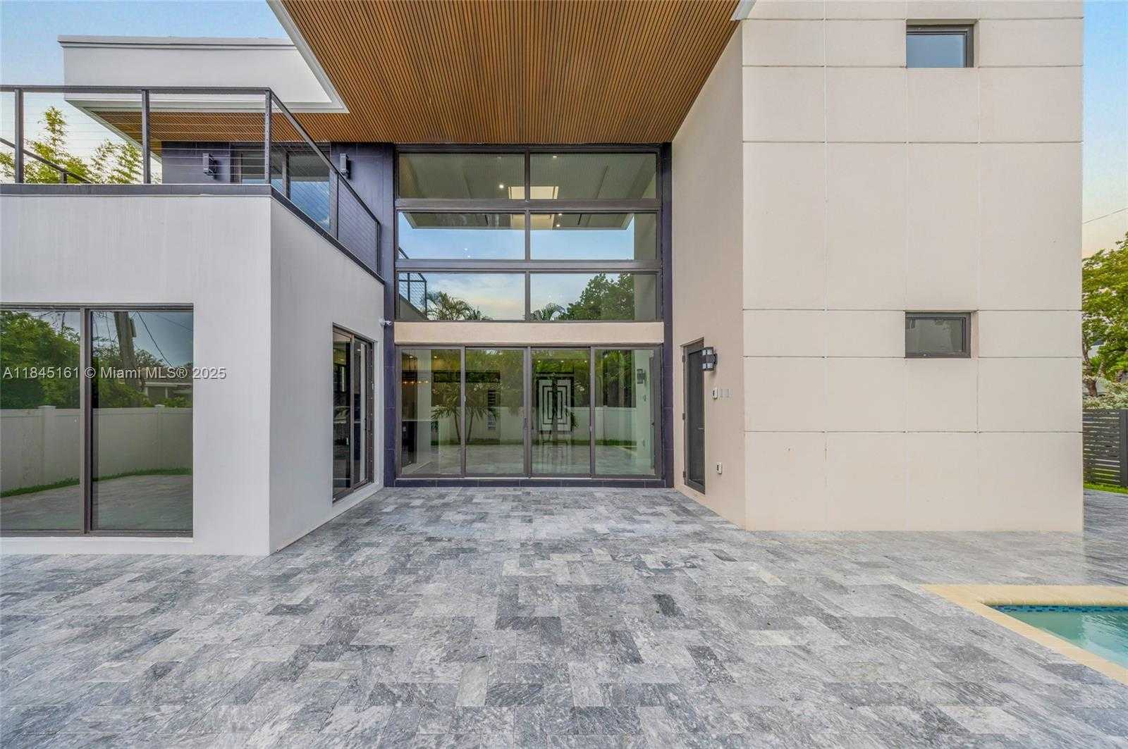 Small Image of 750 NORTH EAST 16TH AVE, Fort Lauderdale Number 4