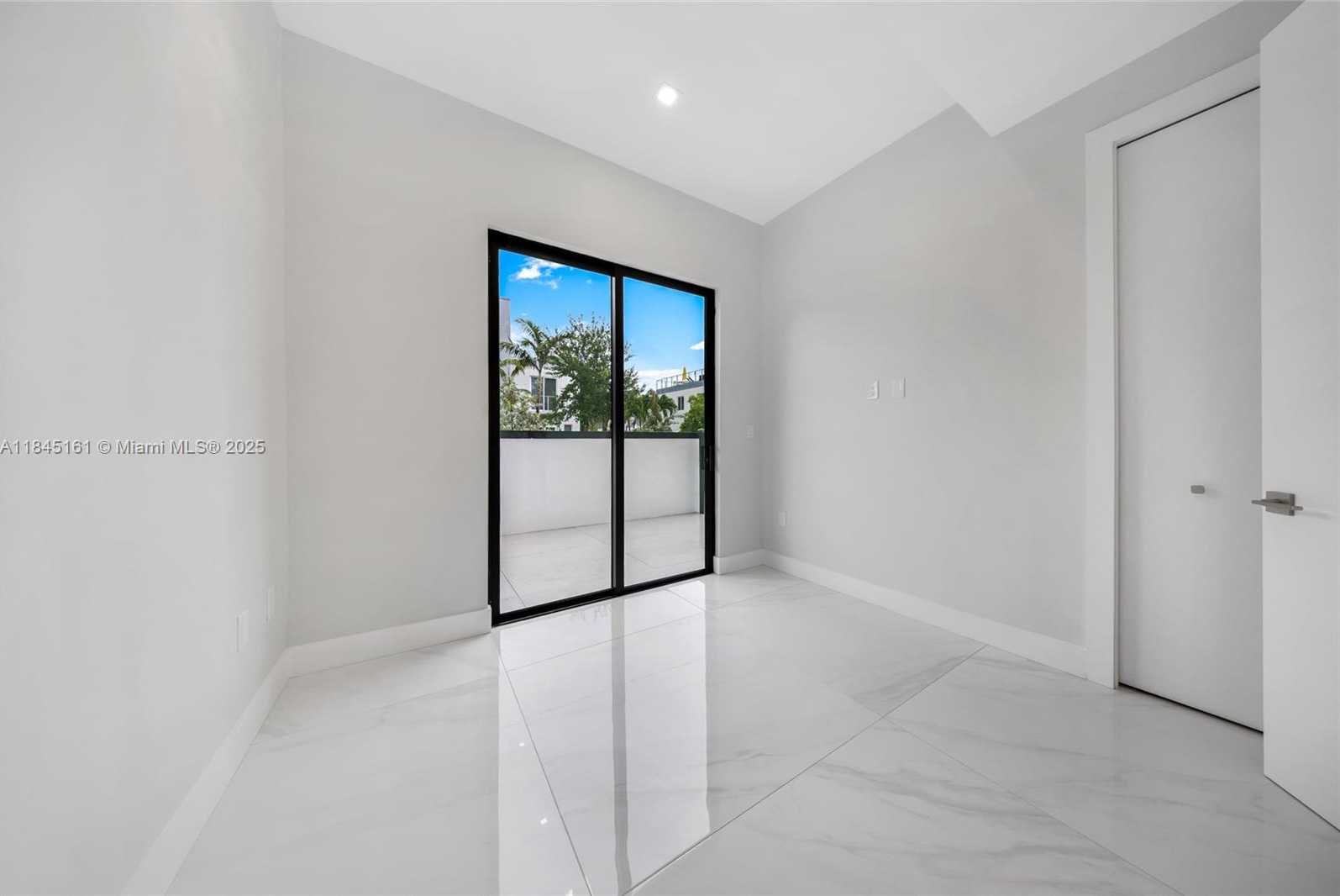 Small Image of 750 NORTH EAST 16TH AVE, Fort Lauderdale Number 50