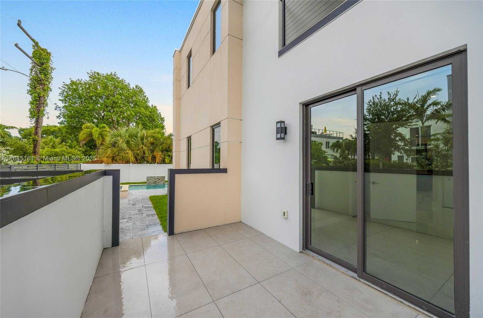 Small Image of 750 NORTH EAST 16TH AVE, Fort Lauderdale Number 52