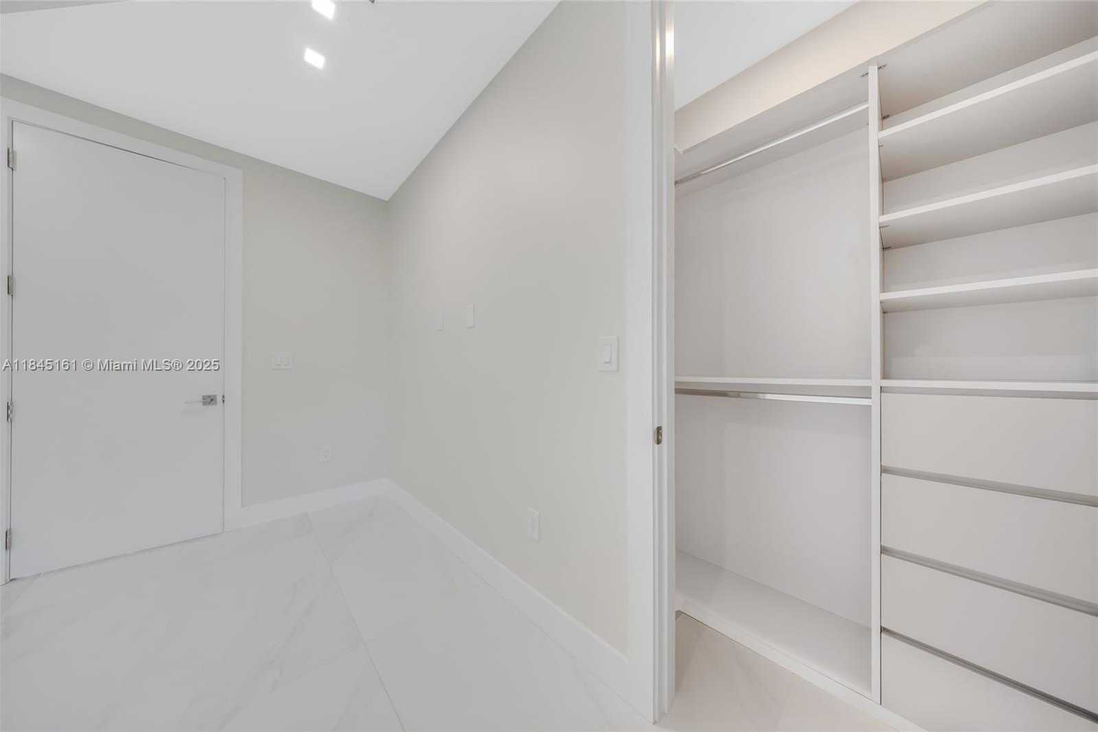 Small Image of 750 NORTH EAST 16TH AVE, Fort Lauderdale Number 58