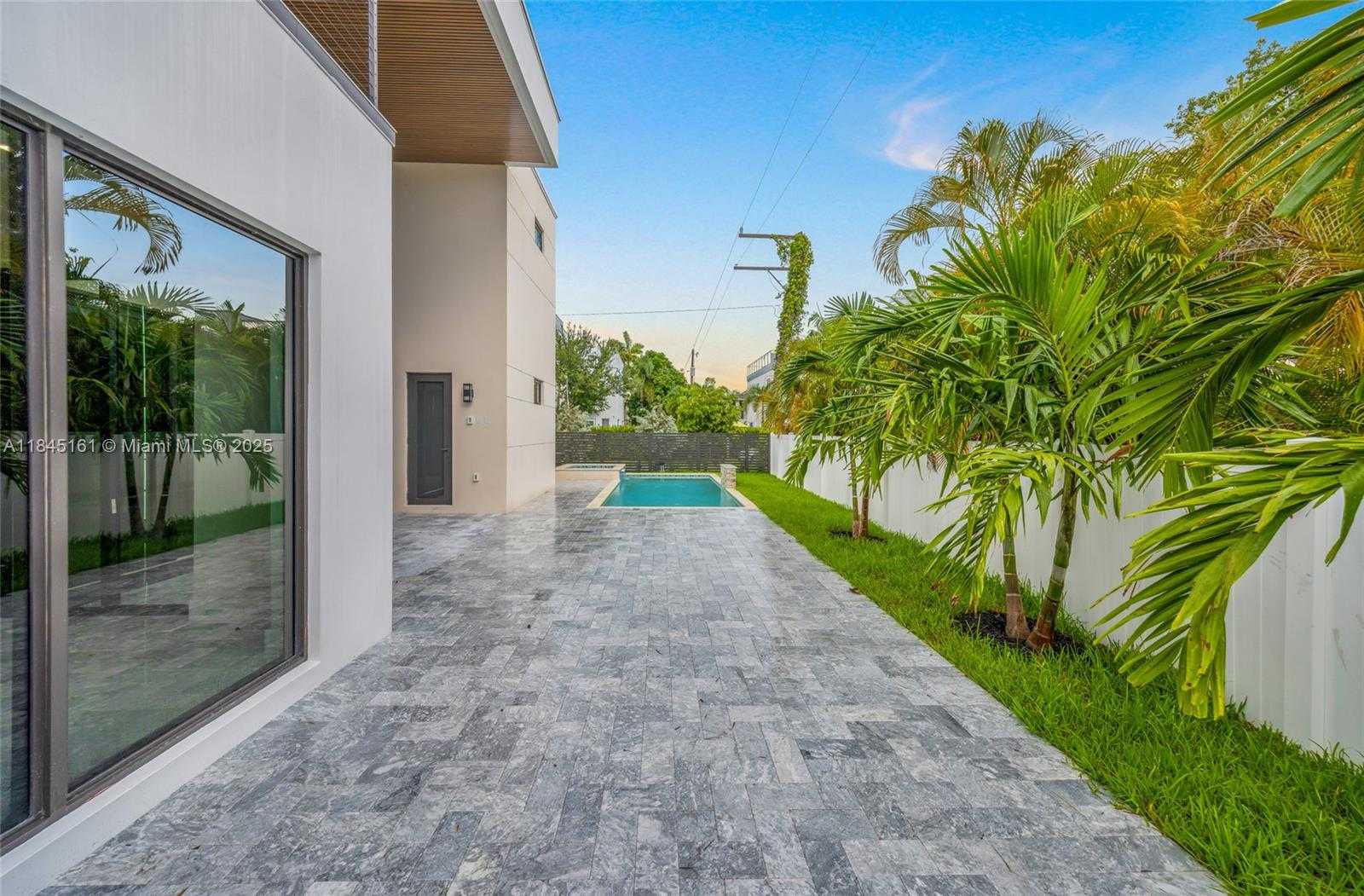 Small Image of 750 NORTH EAST 16TH AVE, Fort Lauderdale Number 8