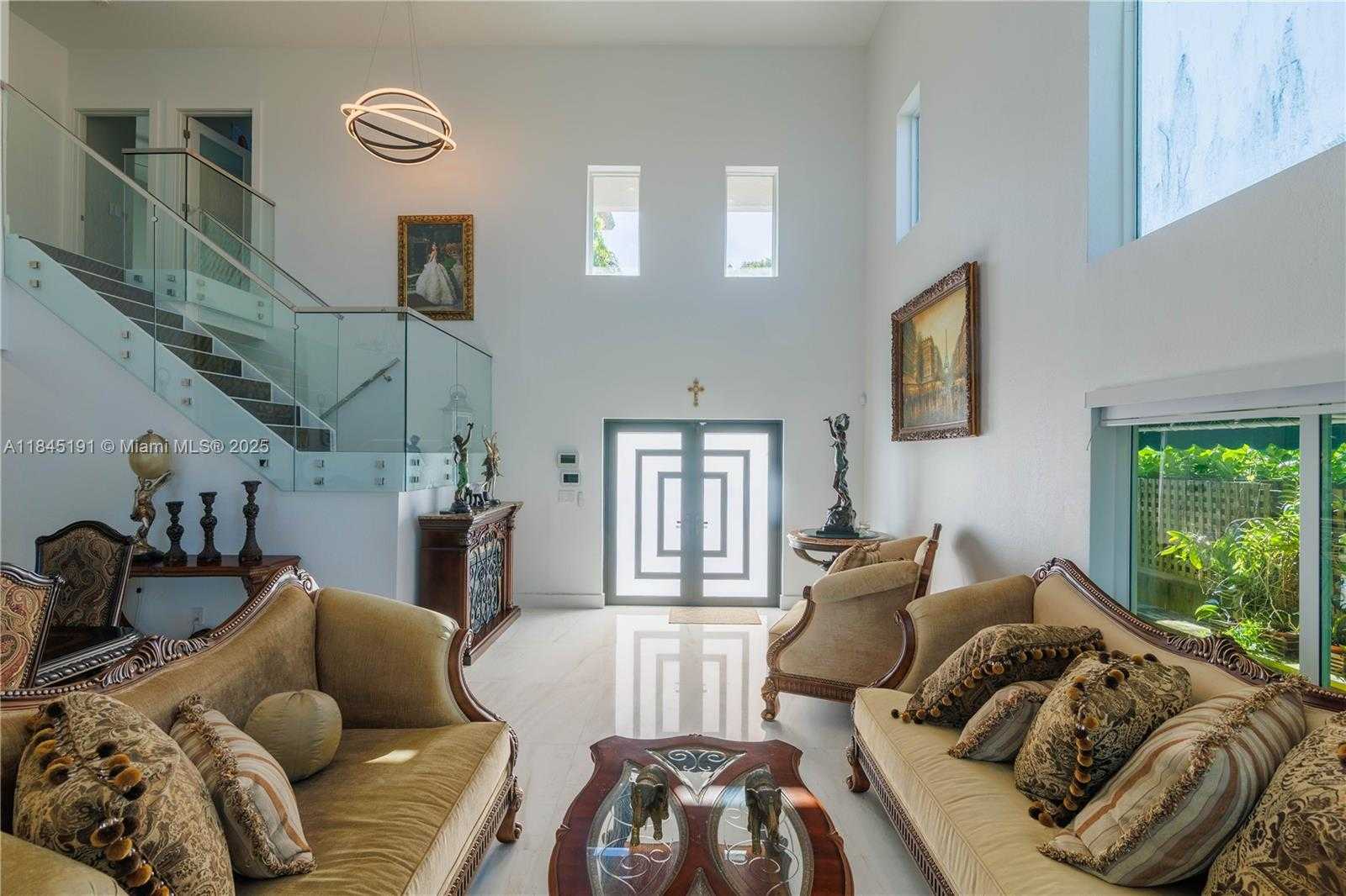 Small Image of 13731 SOUTH WEST 136TH PL, Miami Number 15