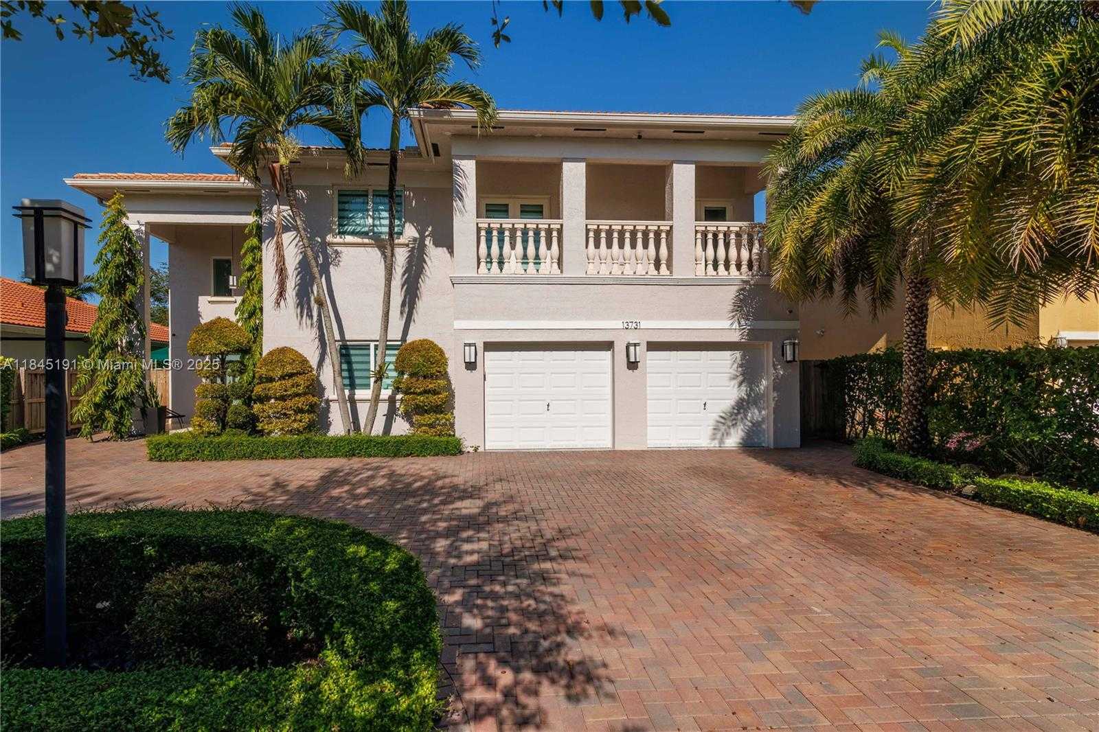 Small Image of 13731 SOUTH WEST 136TH PL, Miami Number 2