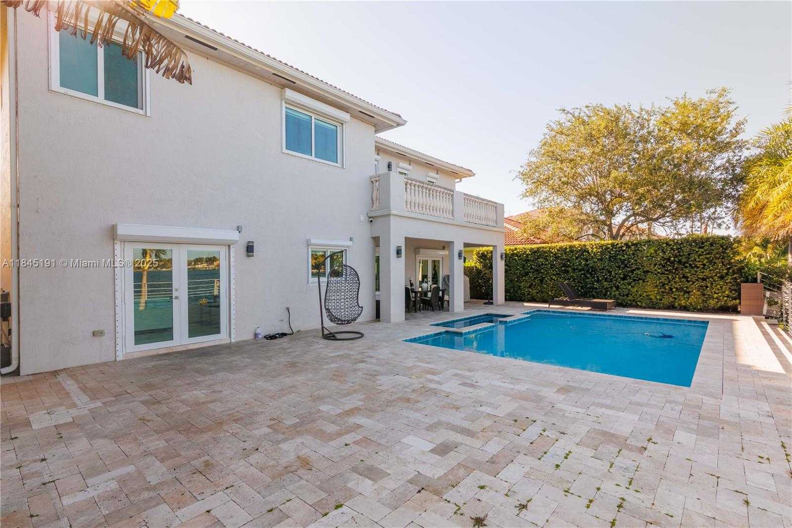 Small Image of 13731 SOUTH WEST 136TH PL, Miami Number 22