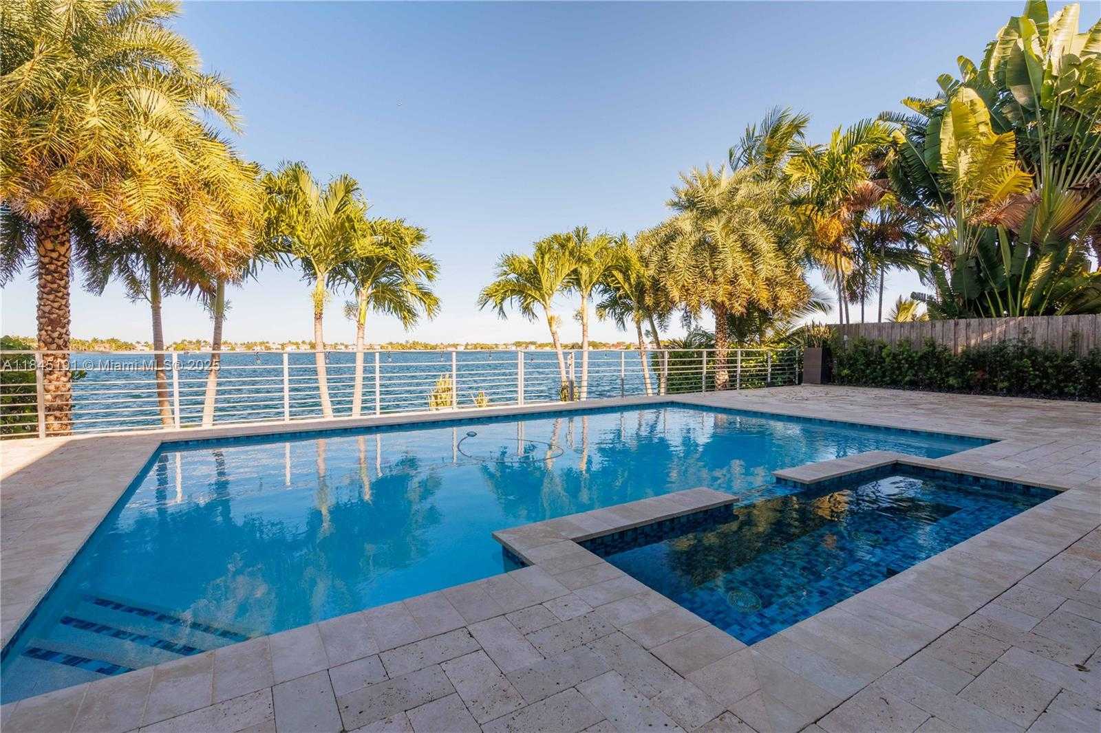 Small Image of 13731 SOUTH WEST 136TH PL, Miami Number 26