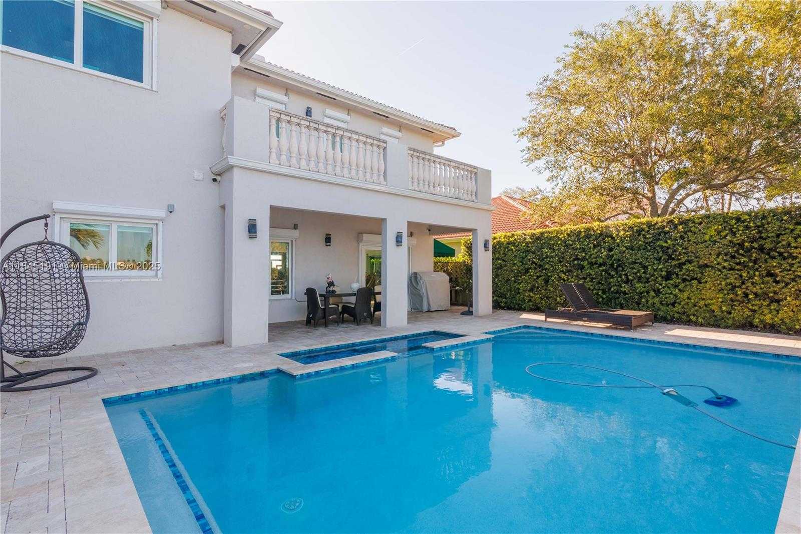 Small Image of 13731 SOUTH WEST 136TH PL, Miami Number 30