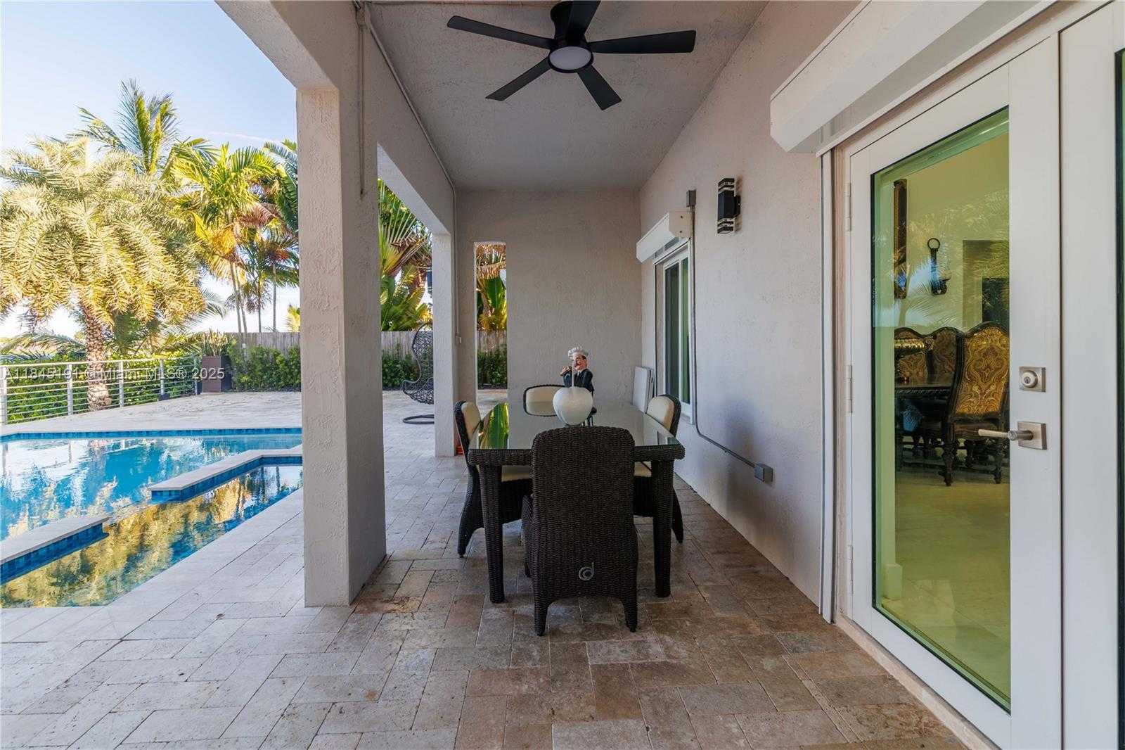 Small Image of 13731 SOUTH WEST 136TH PL, Miami Number 31