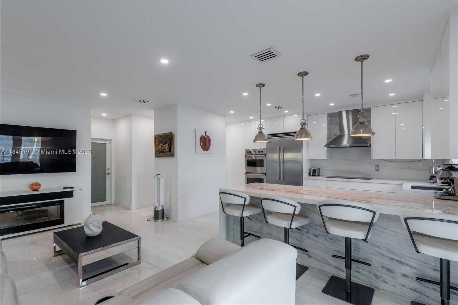 Small Image of 13731 SOUTH WEST 136TH PL, Miami Number 39