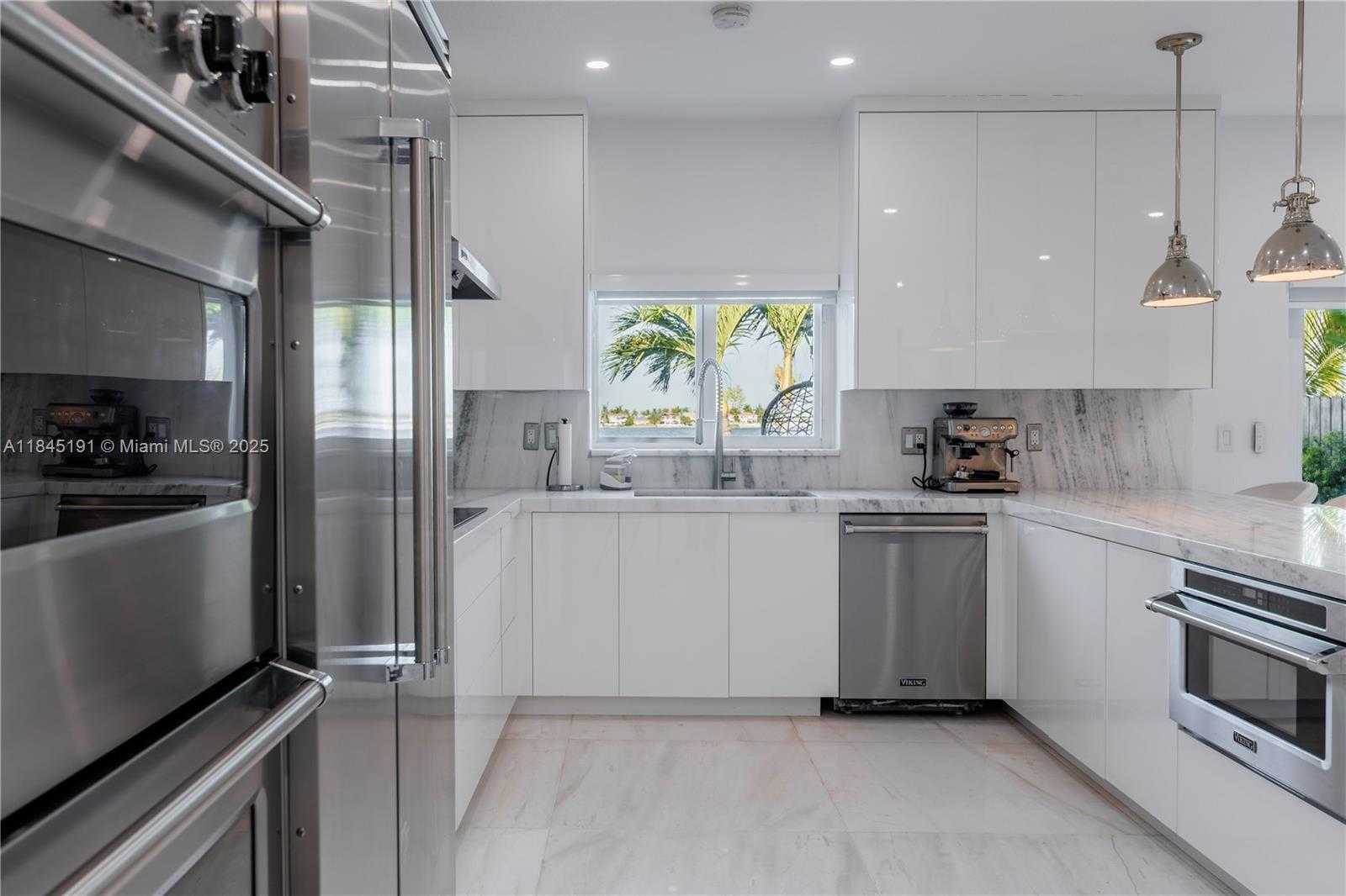 Small Image of 13731 SOUTH WEST 136TH PL, Miami Number 43