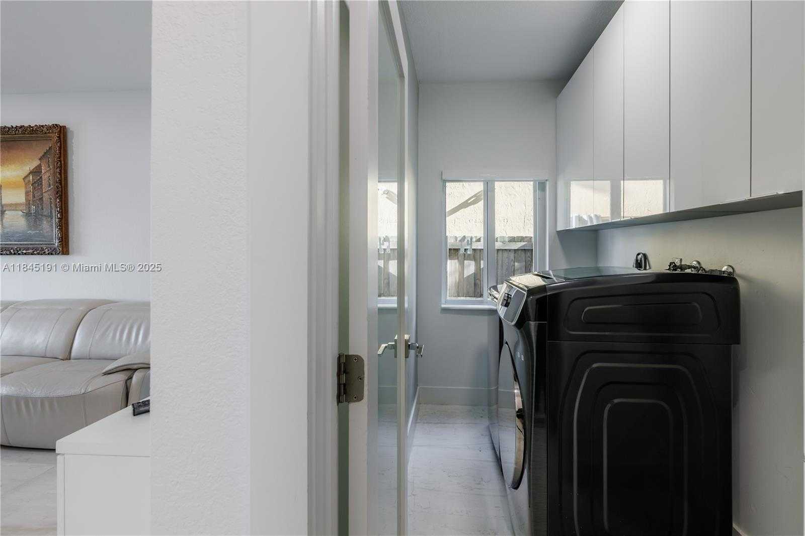 Small Image of 13731 SOUTH WEST 136TH PL, Miami Number 49