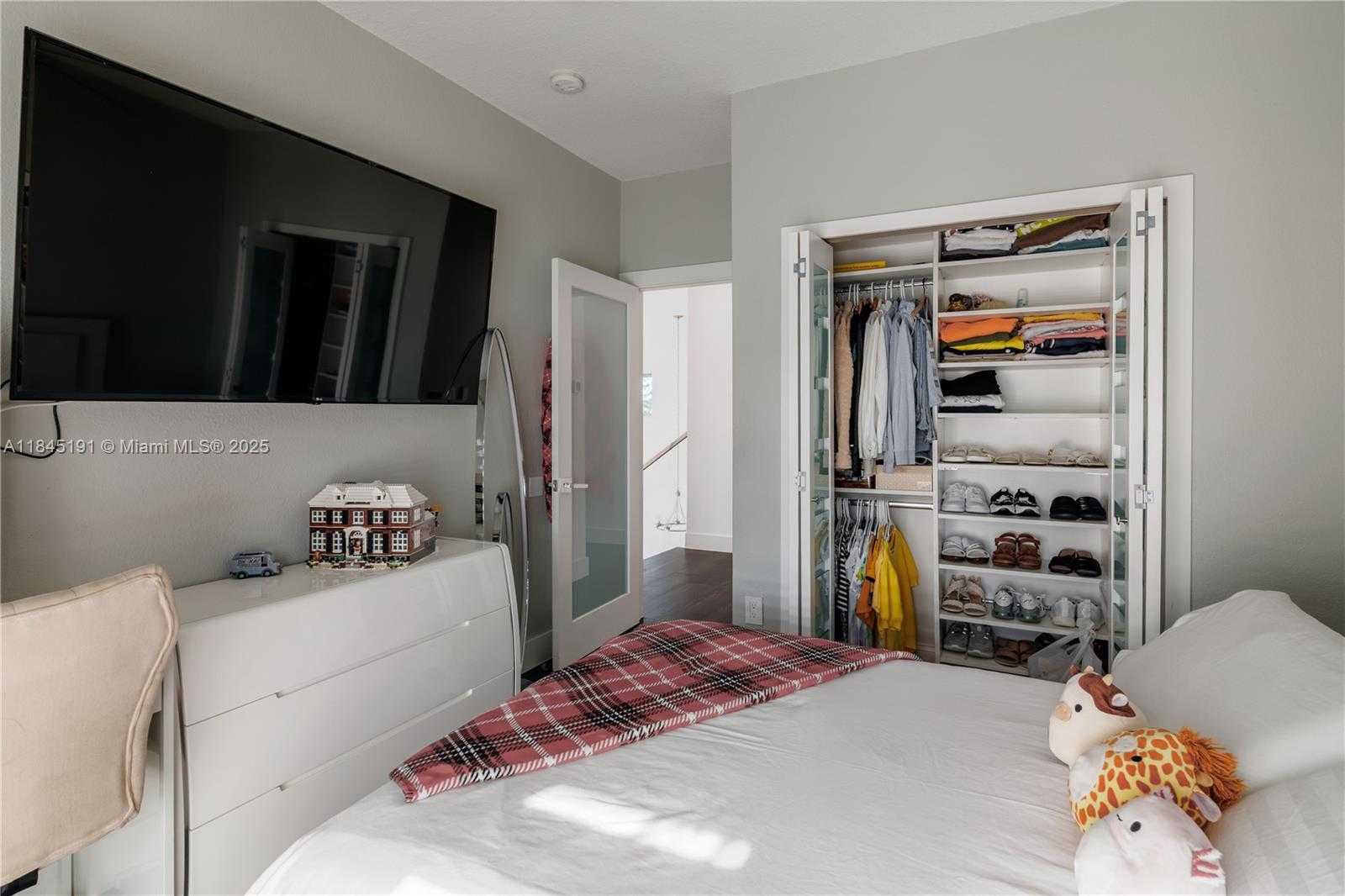 Small Image of 13731 SOUTH WEST 136TH PL, Miami Number 68