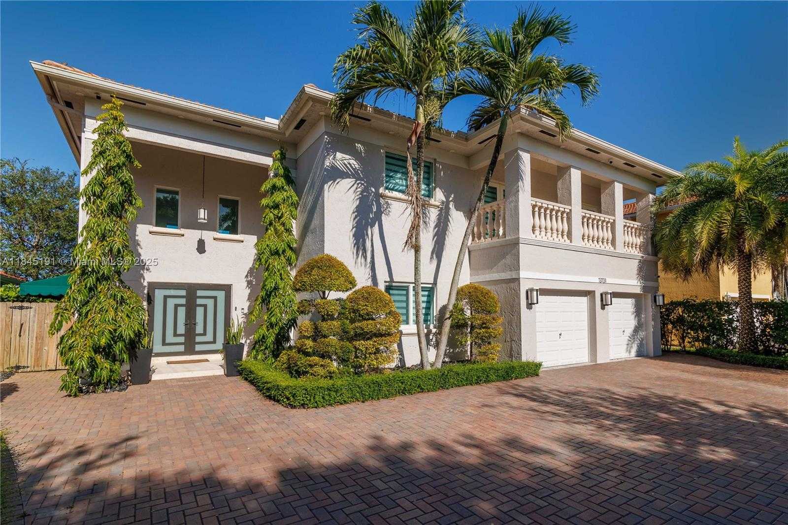 Small Image of 13731 SOUTH WEST 136TH PL, Miami Number 7