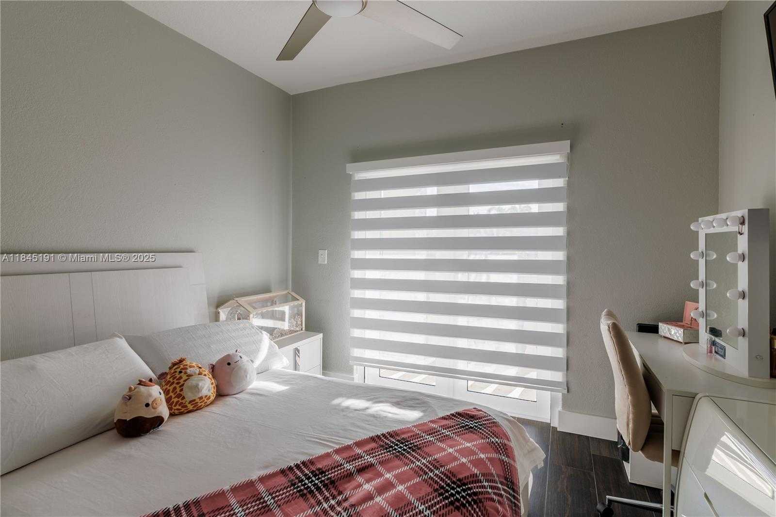 Small Image of 13731 SOUTH WEST 136TH PL, Miami Number 71