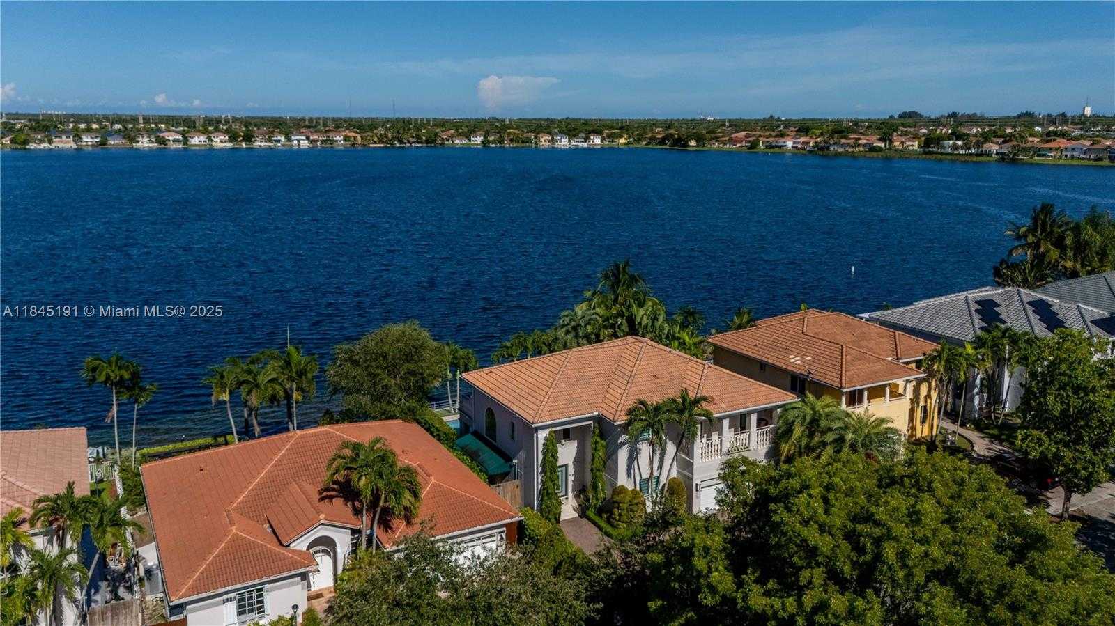 Small Image of 13731 SOUTH WEST 136TH PL, Miami Number 77