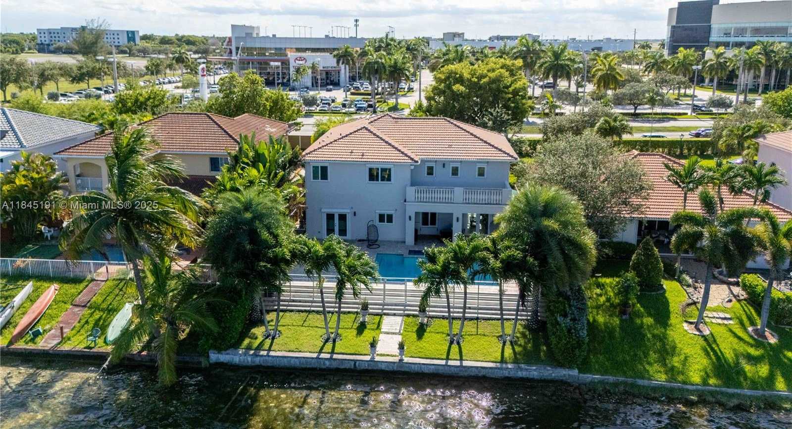 Small Image of 13731 SOUTH WEST 136TH PL, Miami Number 83