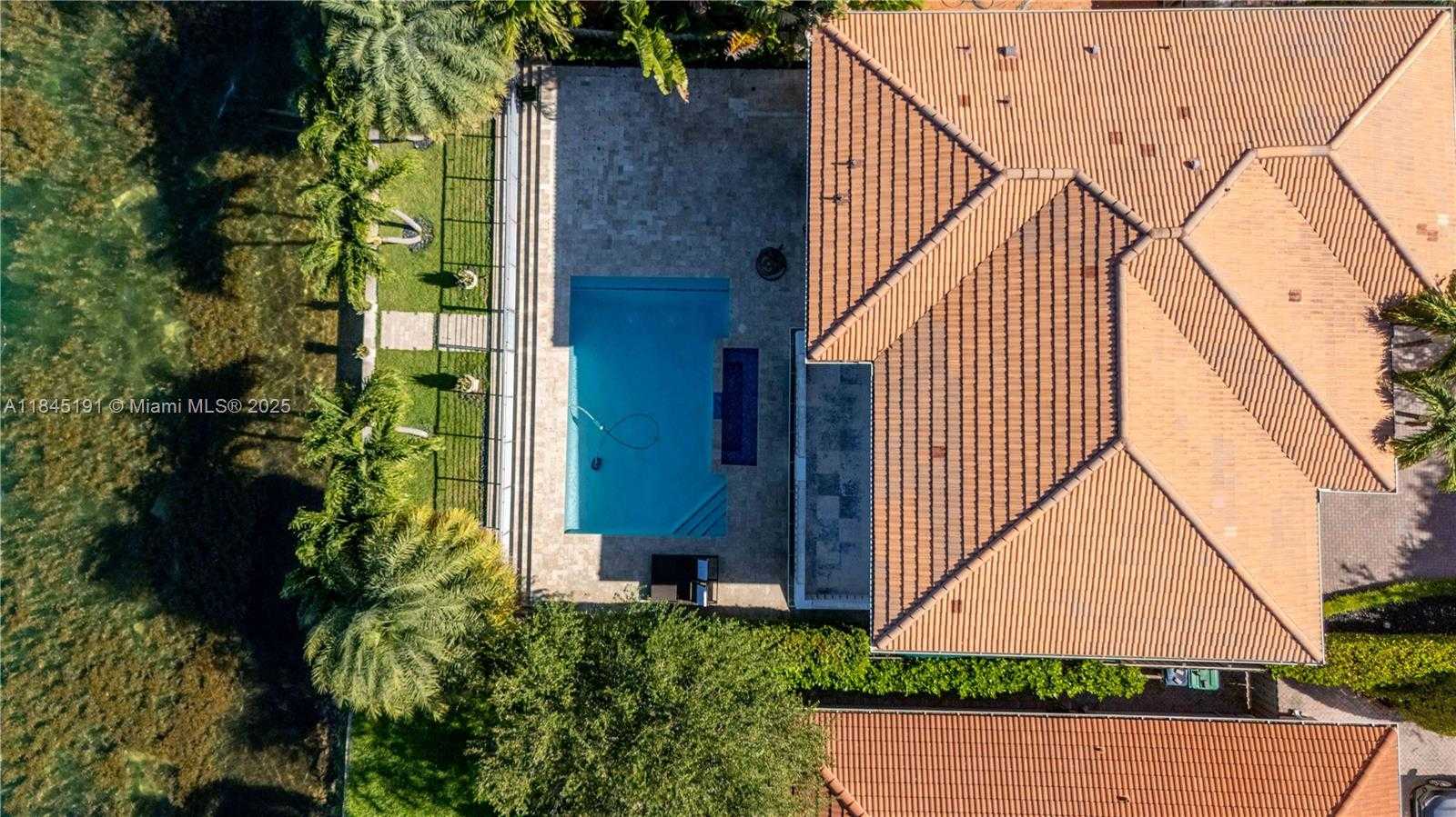 Small Image of 13731 SOUTH WEST 136TH PL, Miami Number 86