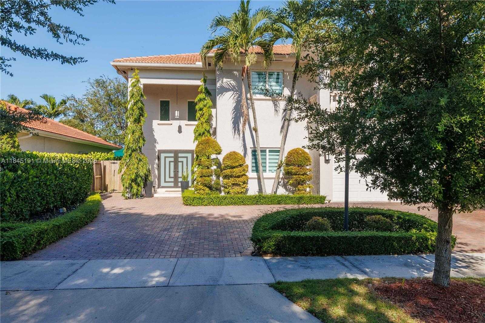 Small Image of 13731 SOUTH WEST 136TH PL, Miami Number 9