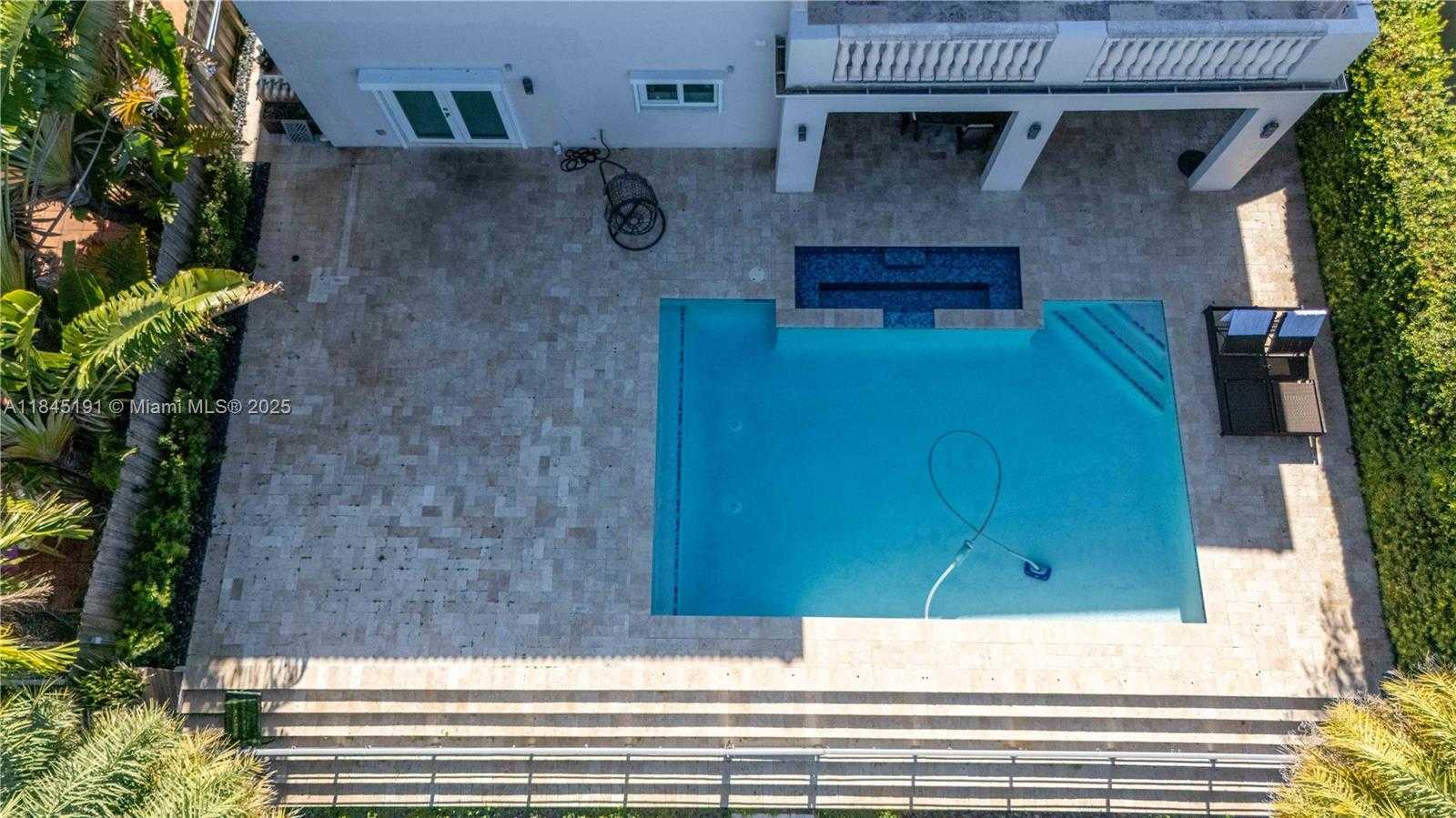 Small Image of 13731 SOUTH WEST 136TH PL, Miami Number 90