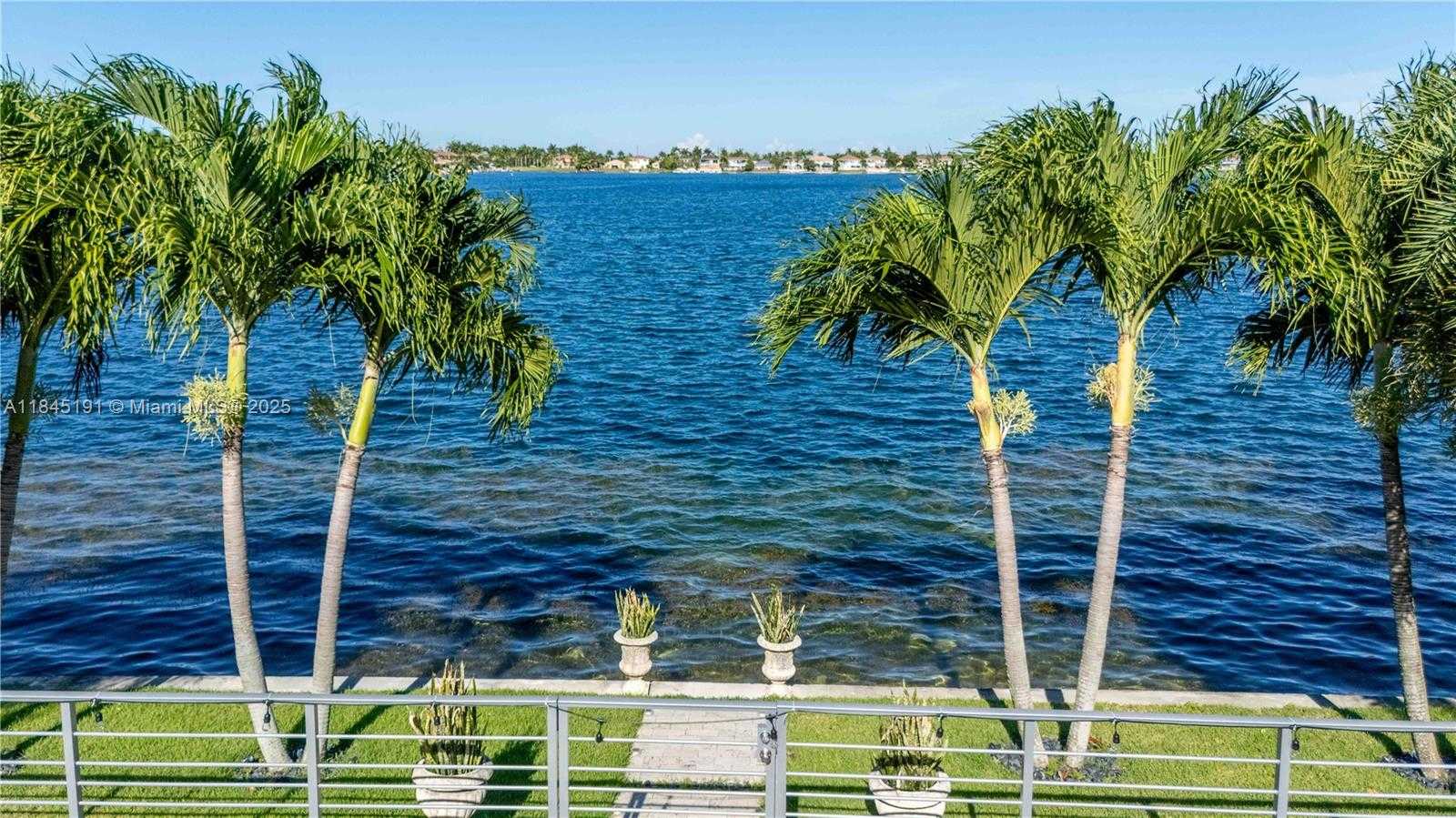 Small Image of 13731 SOUTH WEST 136TH PL, Miami Number 91