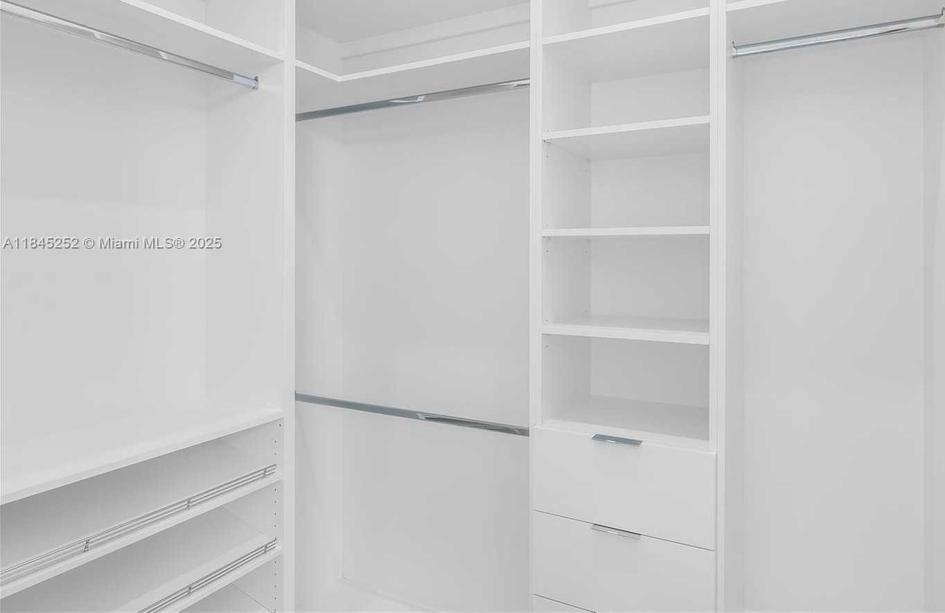 Small Image of 9895 NORTH WEST 26TH ST, Doral Number 15