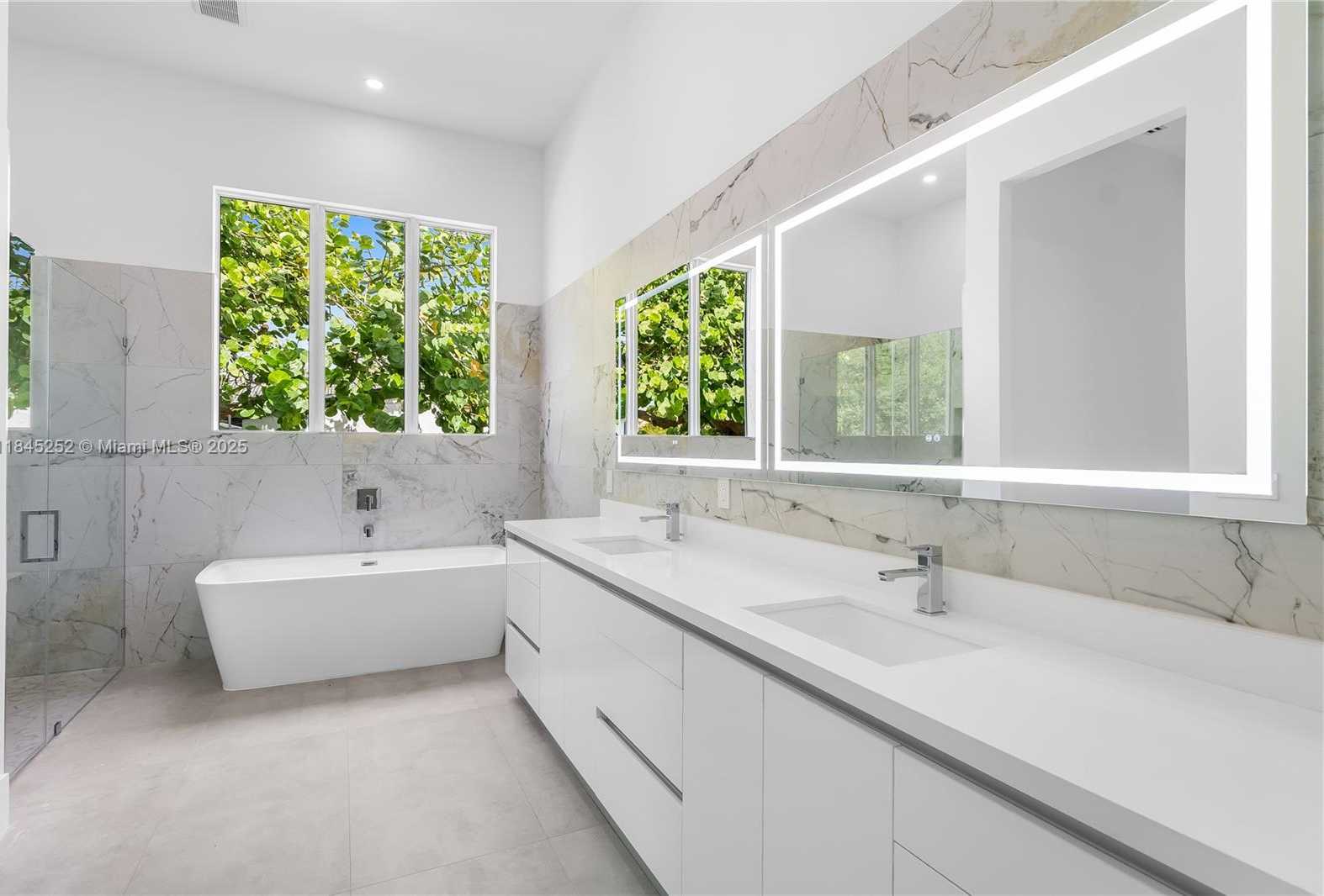 Small Image of 9895 NORTH WEST 26TH ST, Doral Number 17