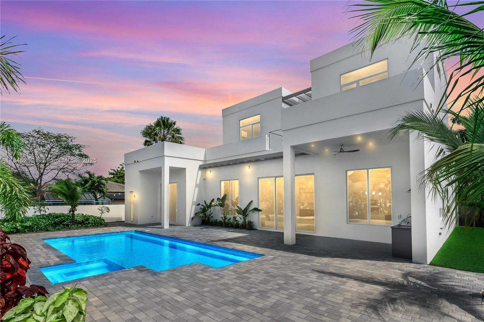 Small Image of 9895 NORTH WEST 26TH ST, Doral Number 31