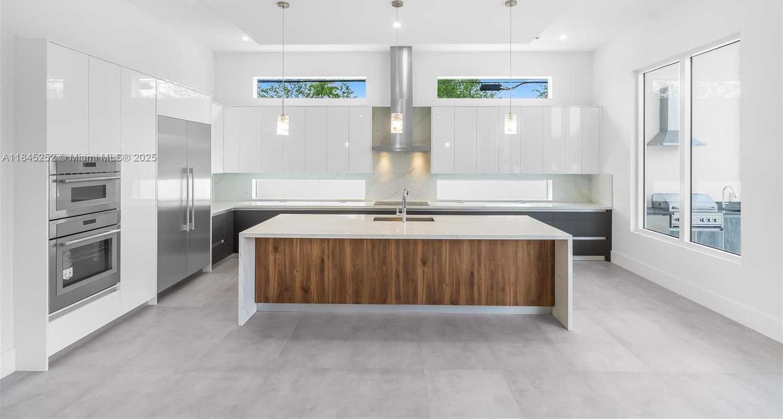 Small Image of 9895 NORTH WEST 26TH ST, Doral Number 8