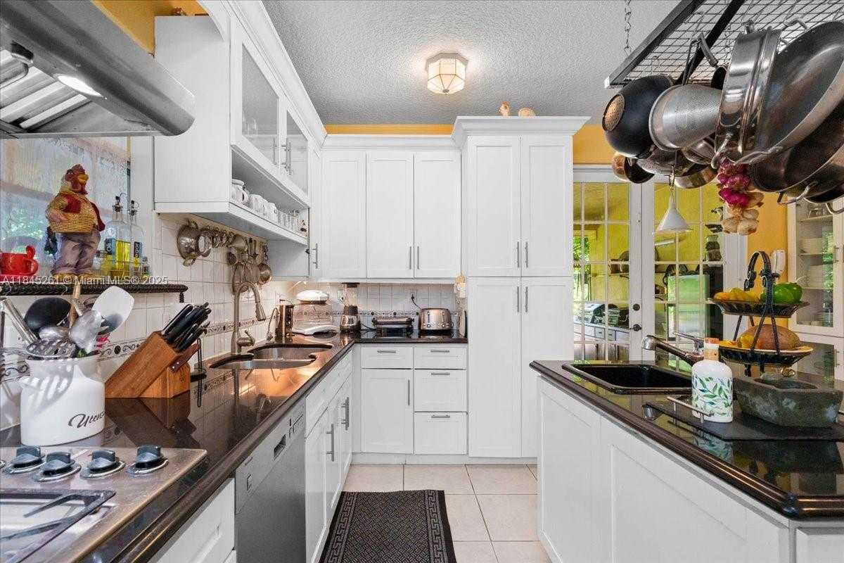 Small Image of 23600 SOUTH WEST 187TH AVE, Homestead Number 24