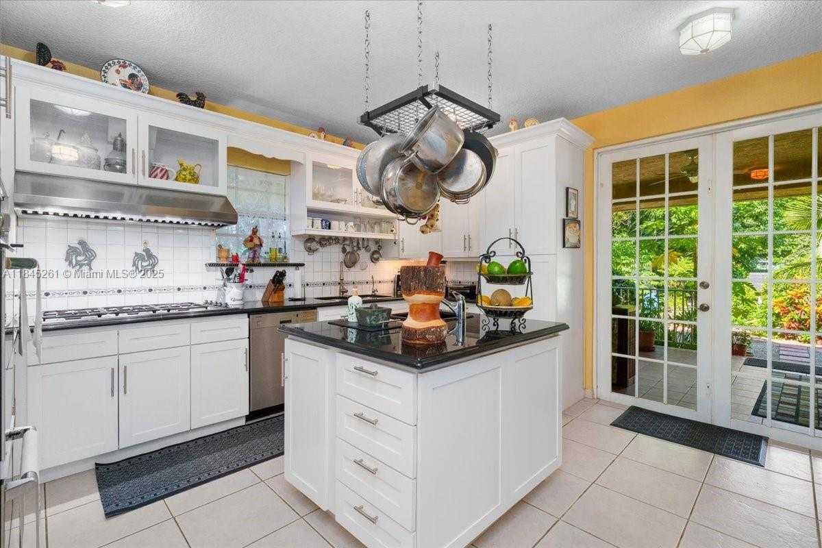 Small Image of 23600 SOUTH WEST 187TH AVE, Homestead Number 27