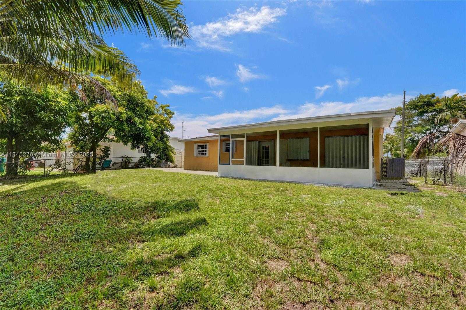 Small Image of 4331 NORTH WEST 27TH ST, Lauderhill Number 9
