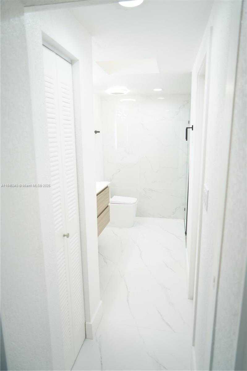 Small Image of 5013 SOUTH WEST 90TH TER, Cooper City Number 14