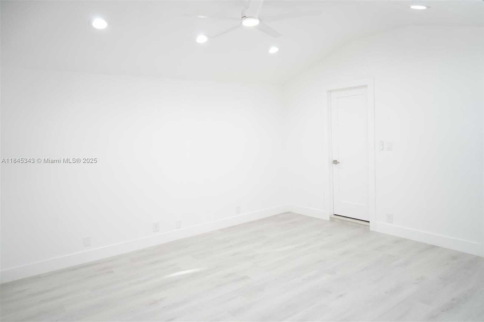 Small Image of 5013 SOUTH WEST 90TH TER, Cooper City Number 20