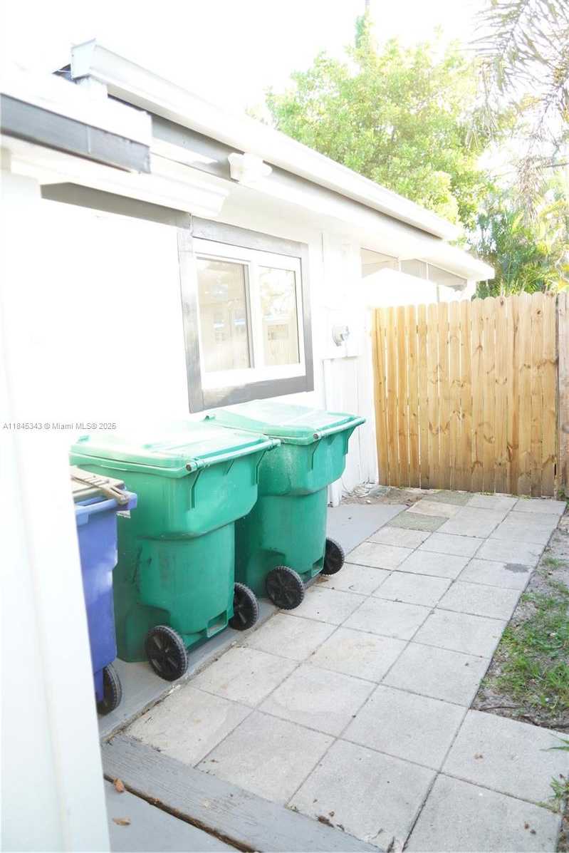 Small Image of 5013 SOUTH WEST 90TH TER, Cooper City Number 39