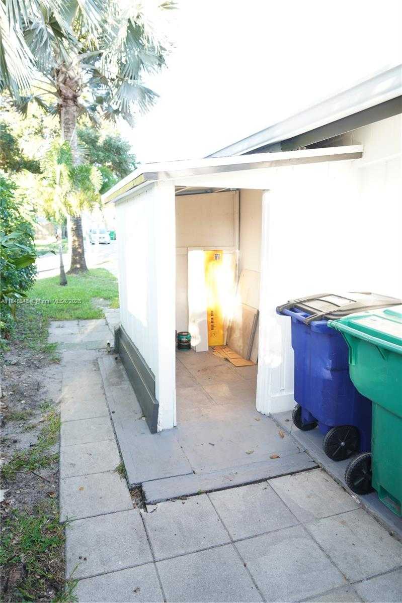 Small Image of 5013 SOUTH WEST 90TH TER, Cooper City Number 40