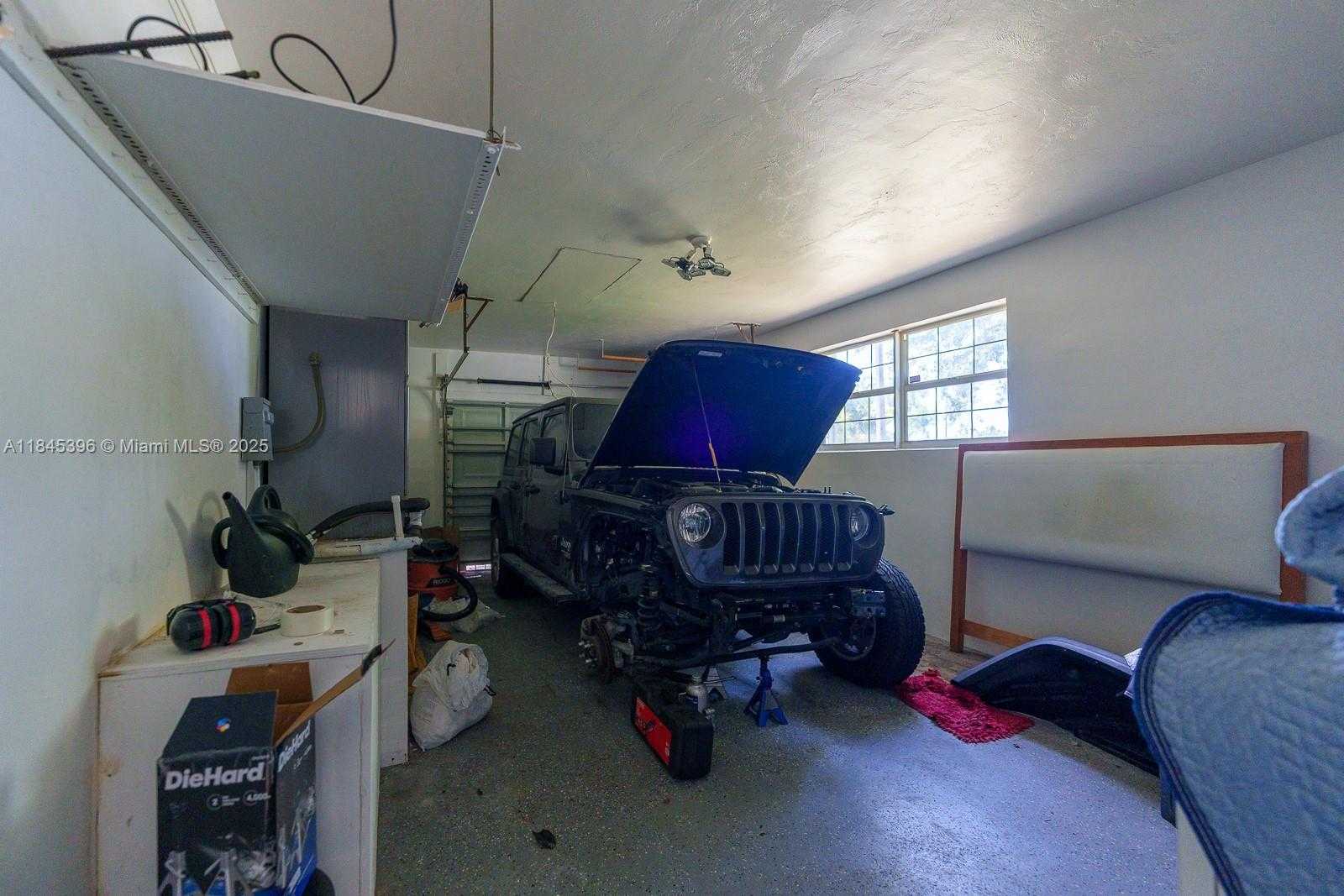 Small Image of 2011 NORTH 43RD AVE, Hollywood Number 21