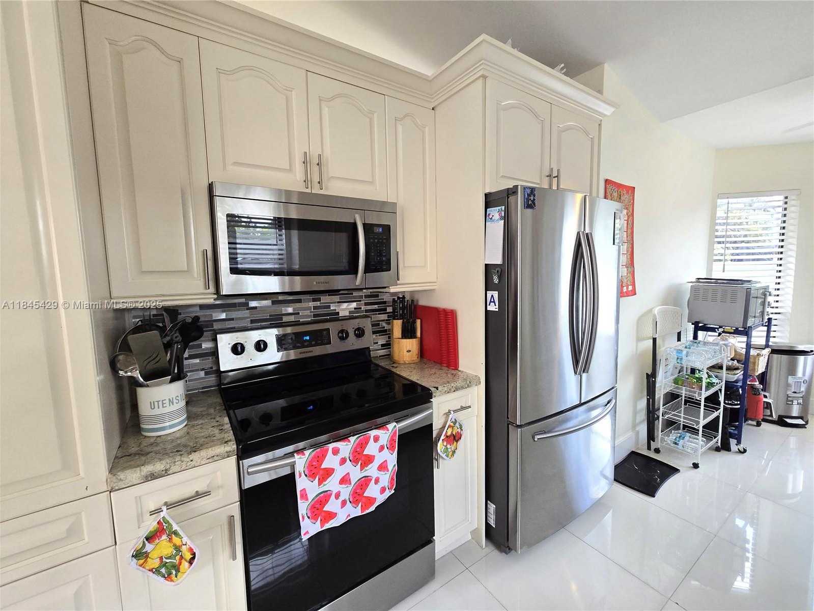Small Image of 23330 SEDAWIE DR, Boca Raton Number 11