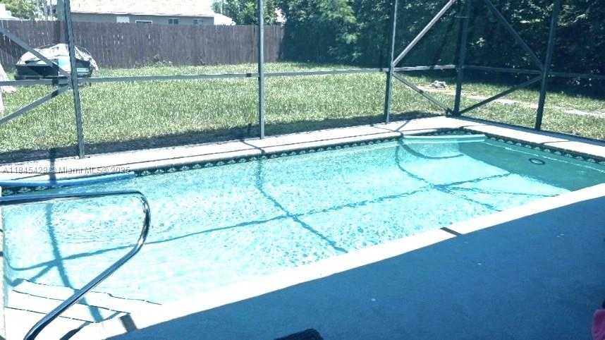 Small Image of 23330 SEDAWIE DR, Boca Raton Number 2