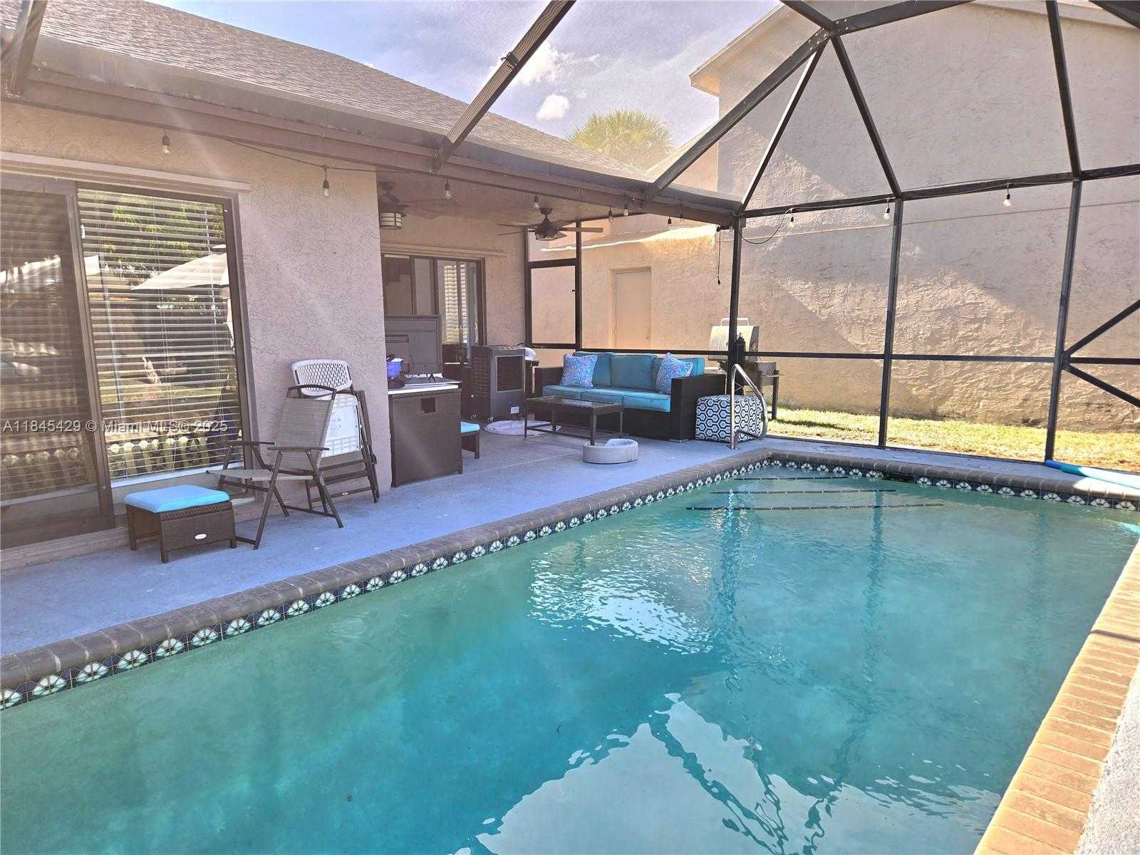 Small Image of 23330 SEDAWIE DR, Boca Raton Number 4