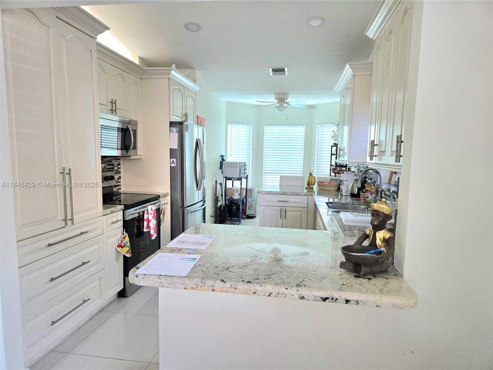 Small Image of 23330 SEDAWIE DR, Boca Raton Number 8