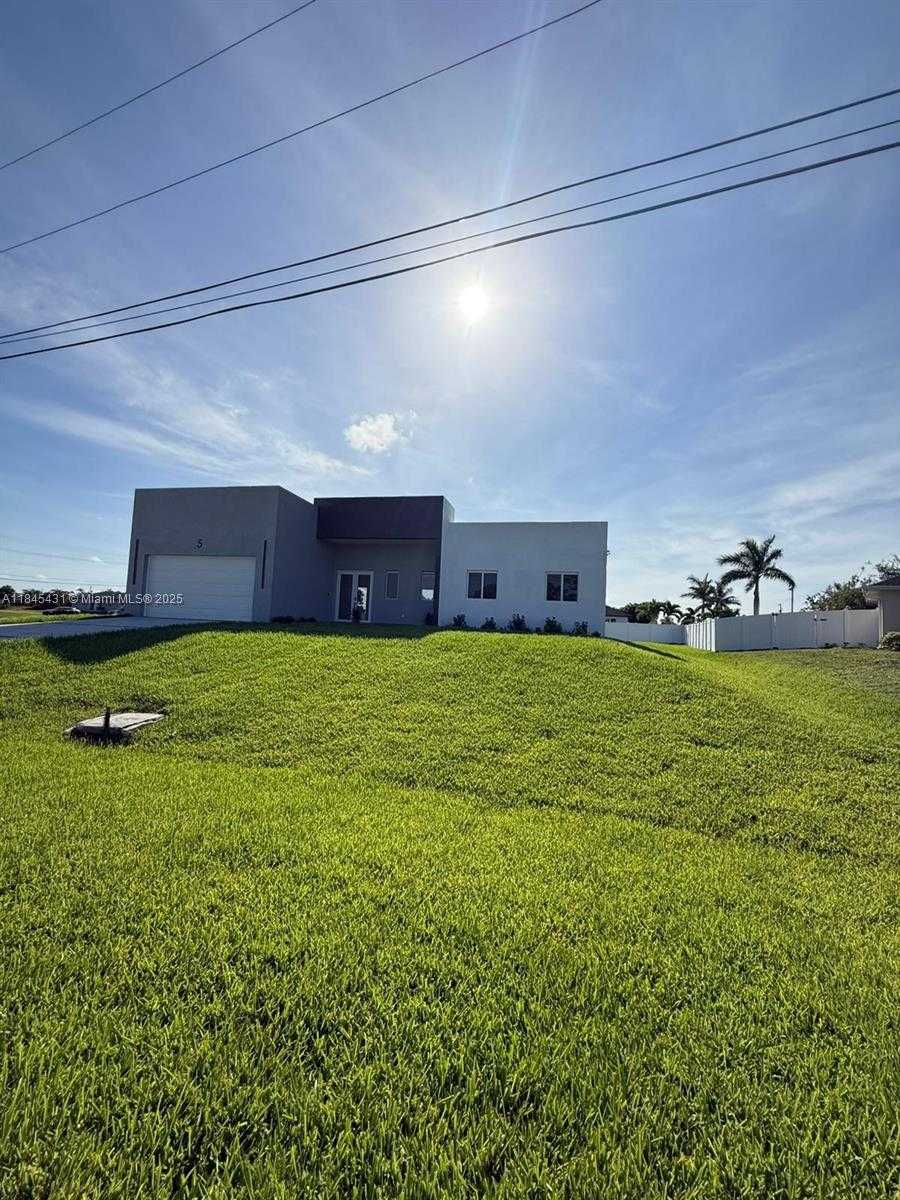 Small Image of 5 SOUTH WEST 26TH PLACE, Cape Coral Number 2