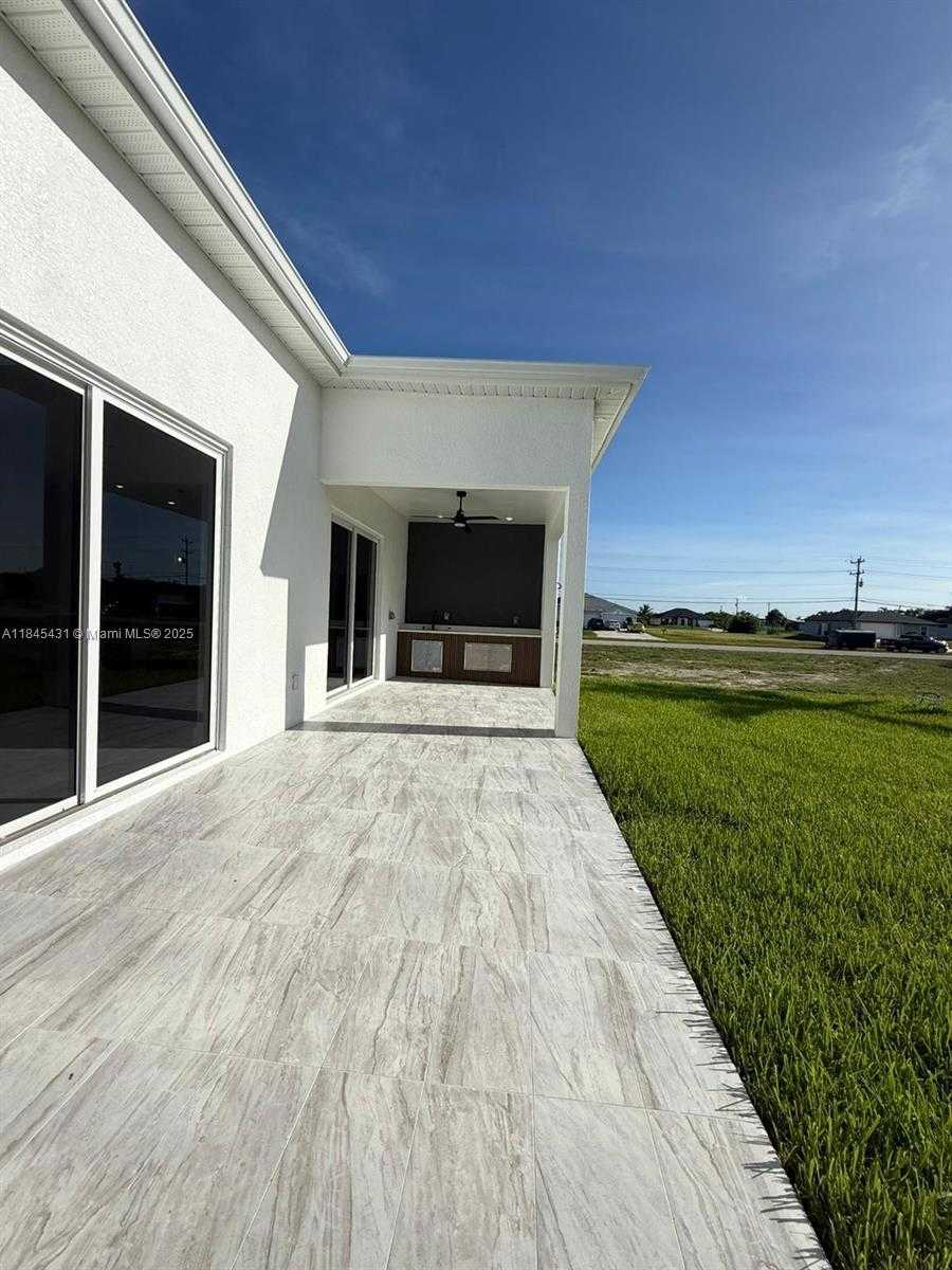 Small Image of 5 SOUTH WEST 26TH PLACE, Cape Coral Number 33