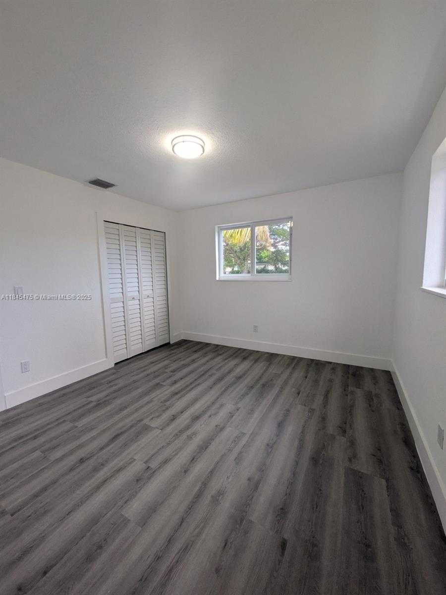 Small Image of 6201 SOUTH WEST 20TH CT, Miramar Number 14